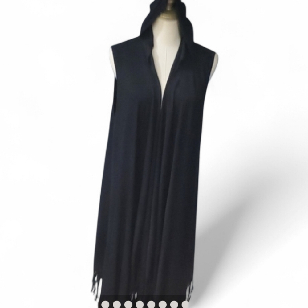 Lovestitch Elegant Black Hooded Sweater Vest